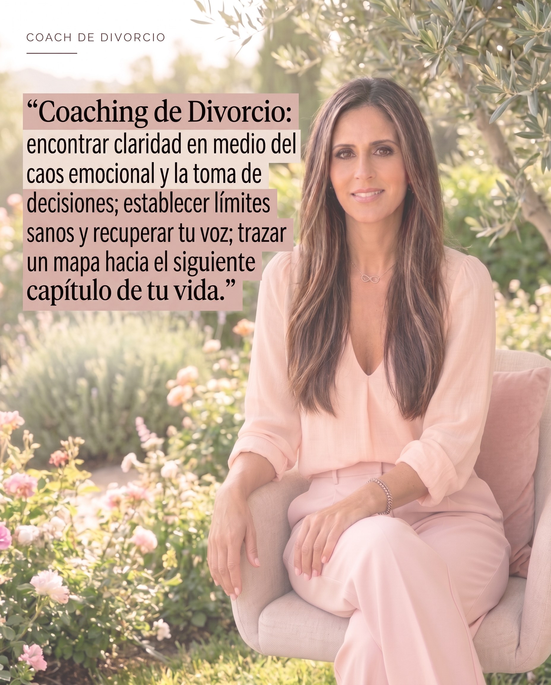 Ingrid Quevedo, coach de divorcio, sonriendo serena en un jardín luminoso junto a la cita: encontrar claridad en medio del caos emocional y la toma de decisiones